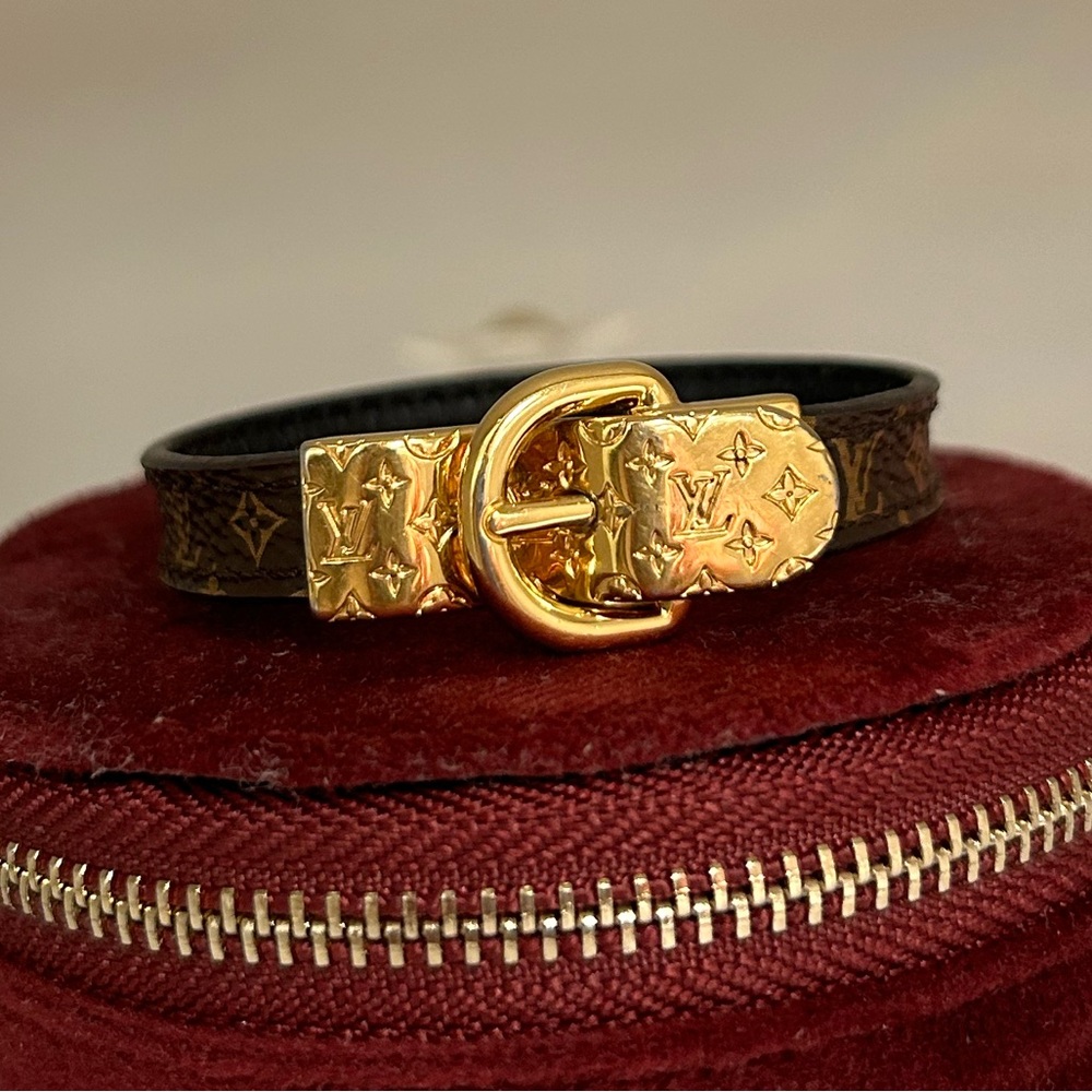 Stunning Louis Vuitton Belt Bracelet
